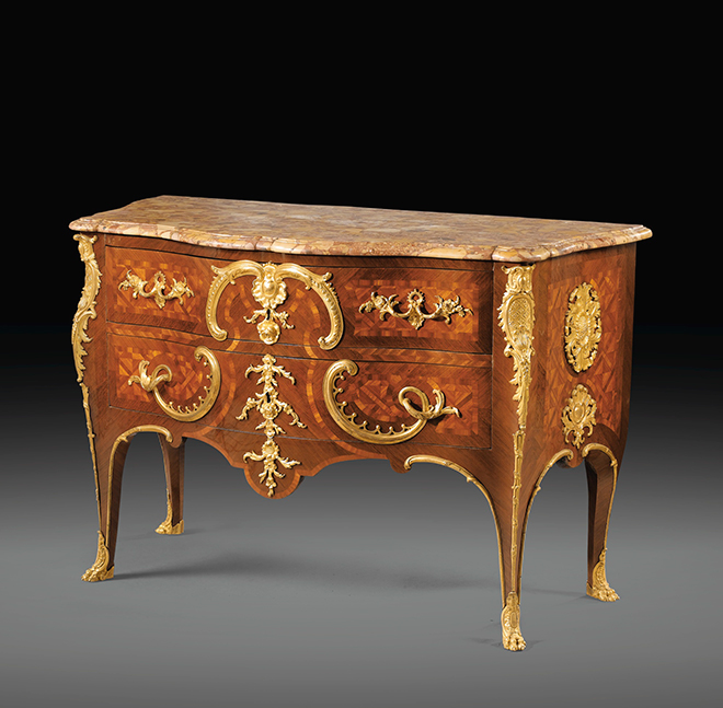 Commode sauteuse placage d'amarante et bois de rose - Charles CRESSENT fin années 1720 - Crédit sothebys.com